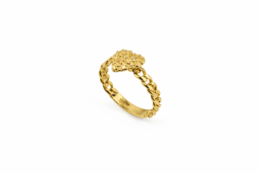 Anillo Corazón Texturizado con Banda de Cadena en Oro 10K