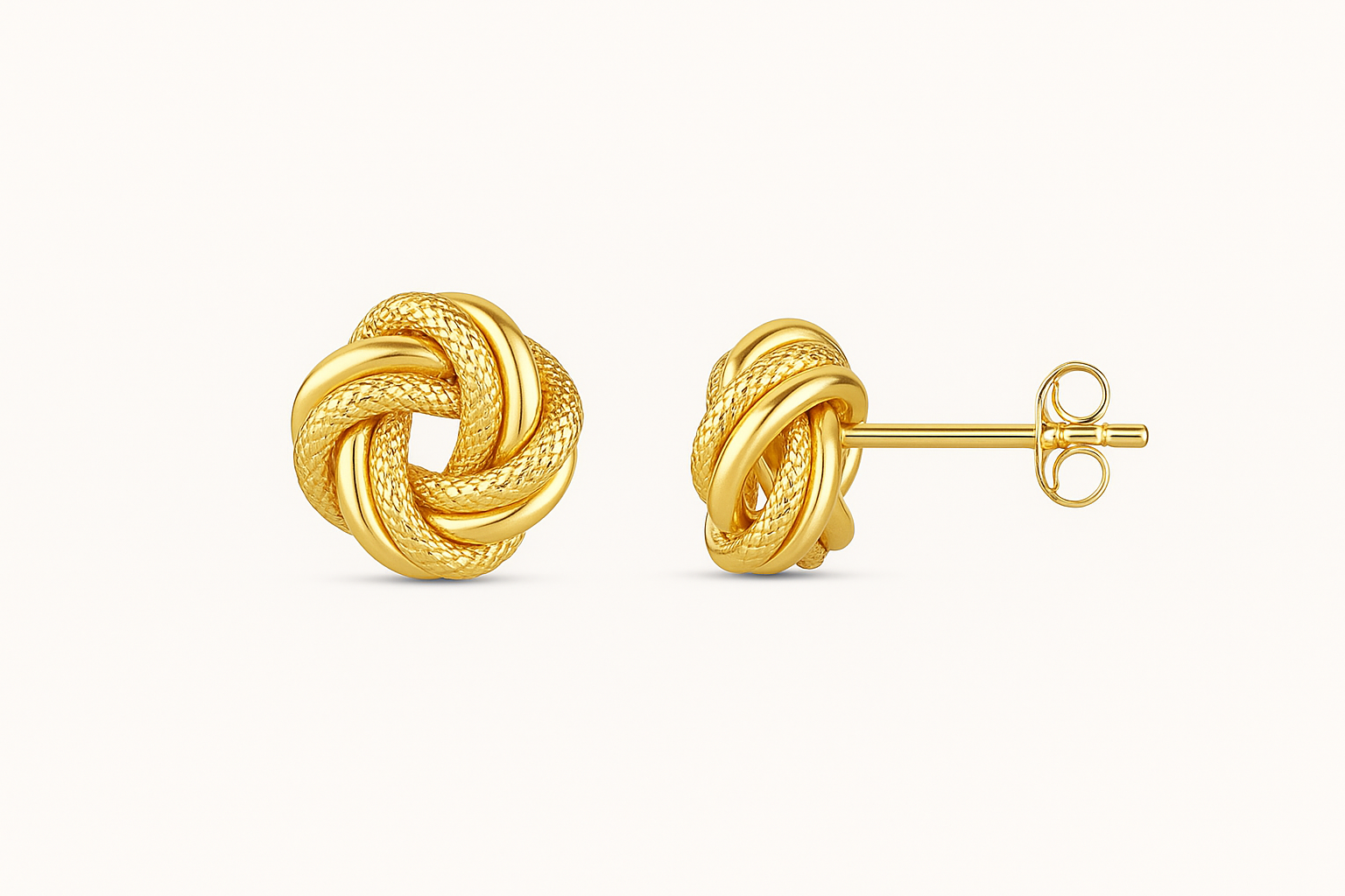 Aretes Nudo Clásico en Oro 10K