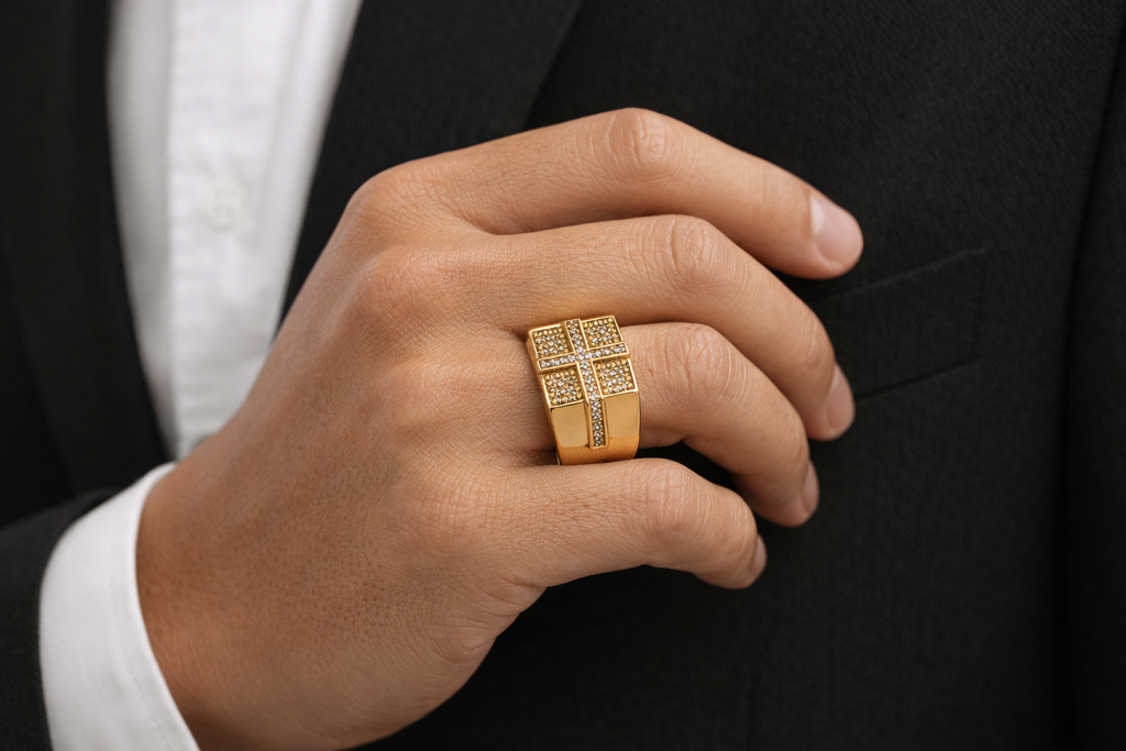 Anillo Sello Cruz con CZ en Oro 10K - Talla 10.5